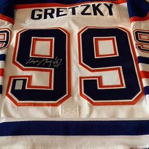 Meet your Posher, Leonardo